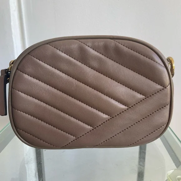 Tory Burch Brown Taupe Kira Quilted Chevron Crossbody Camera Bag w/ Gold Details - Picture 3 of 7